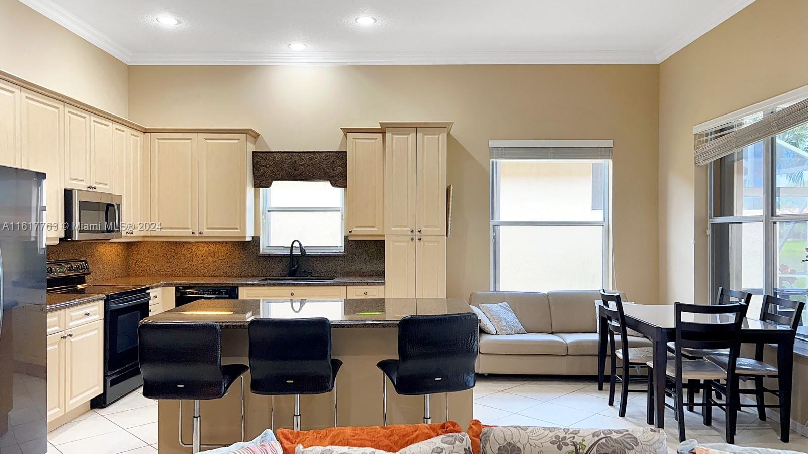 TUSCANY PAR A/B - Residential