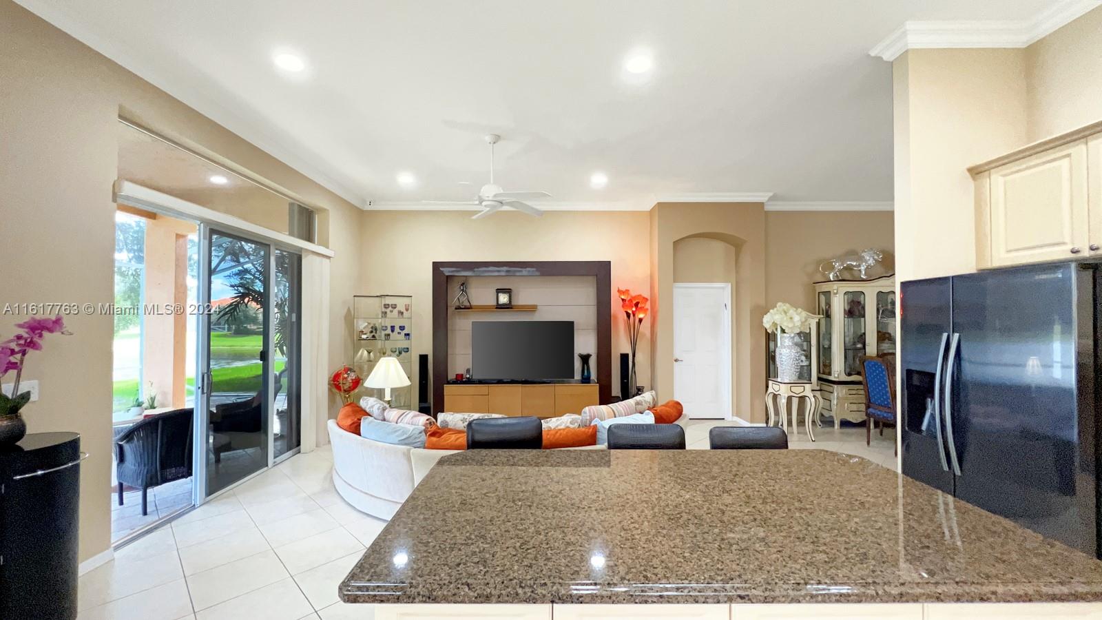 TUSCANY PAR A/B - Residential