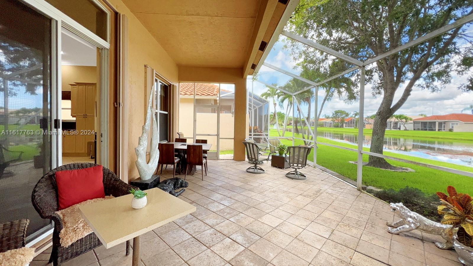 TUSCANY PAR A/B - Residential