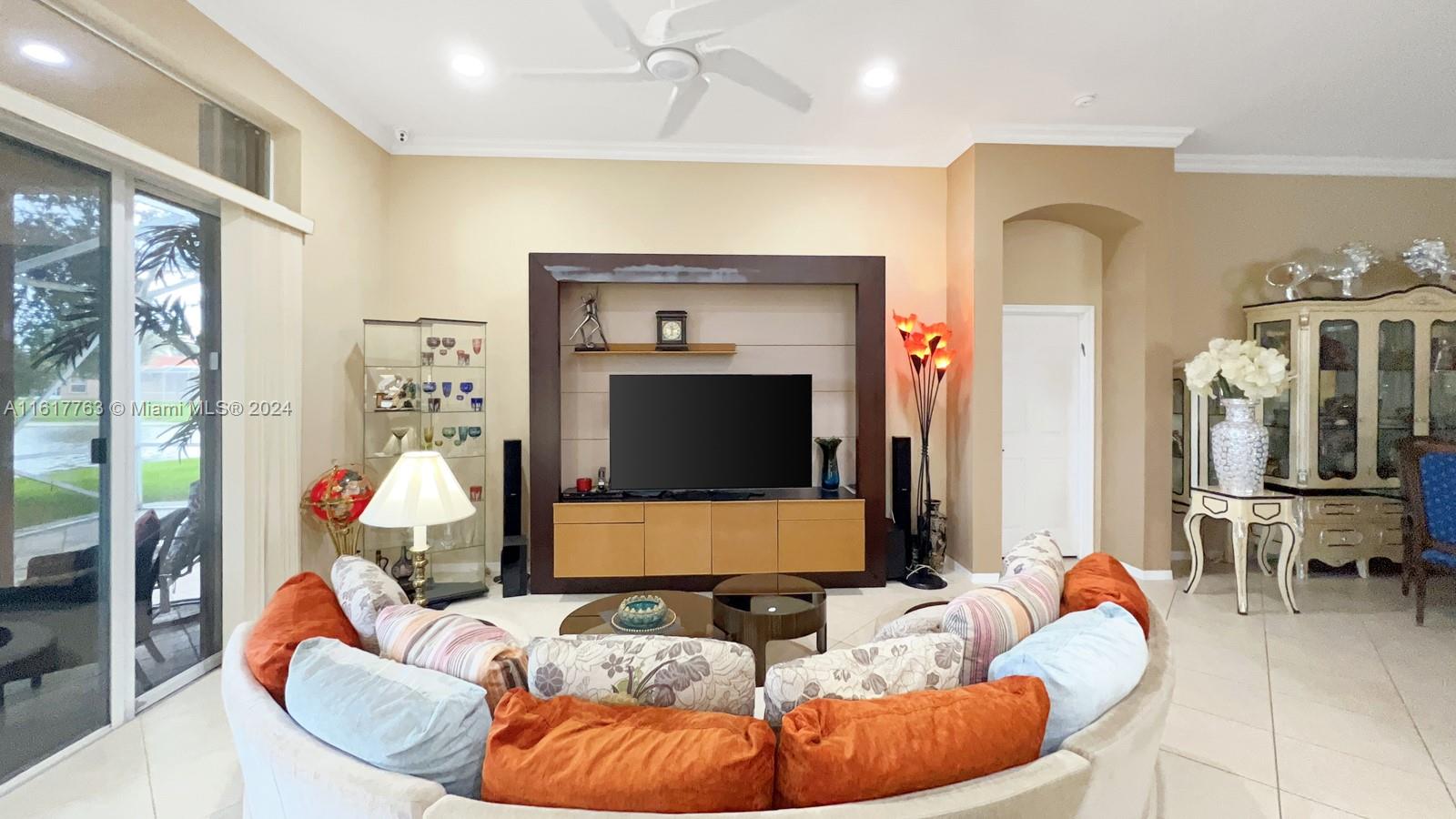 TUSCANY PAR A/B - Residential