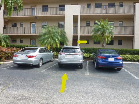 10123 Sunrise Lakes Blvd 104 Sunrise FL 33322