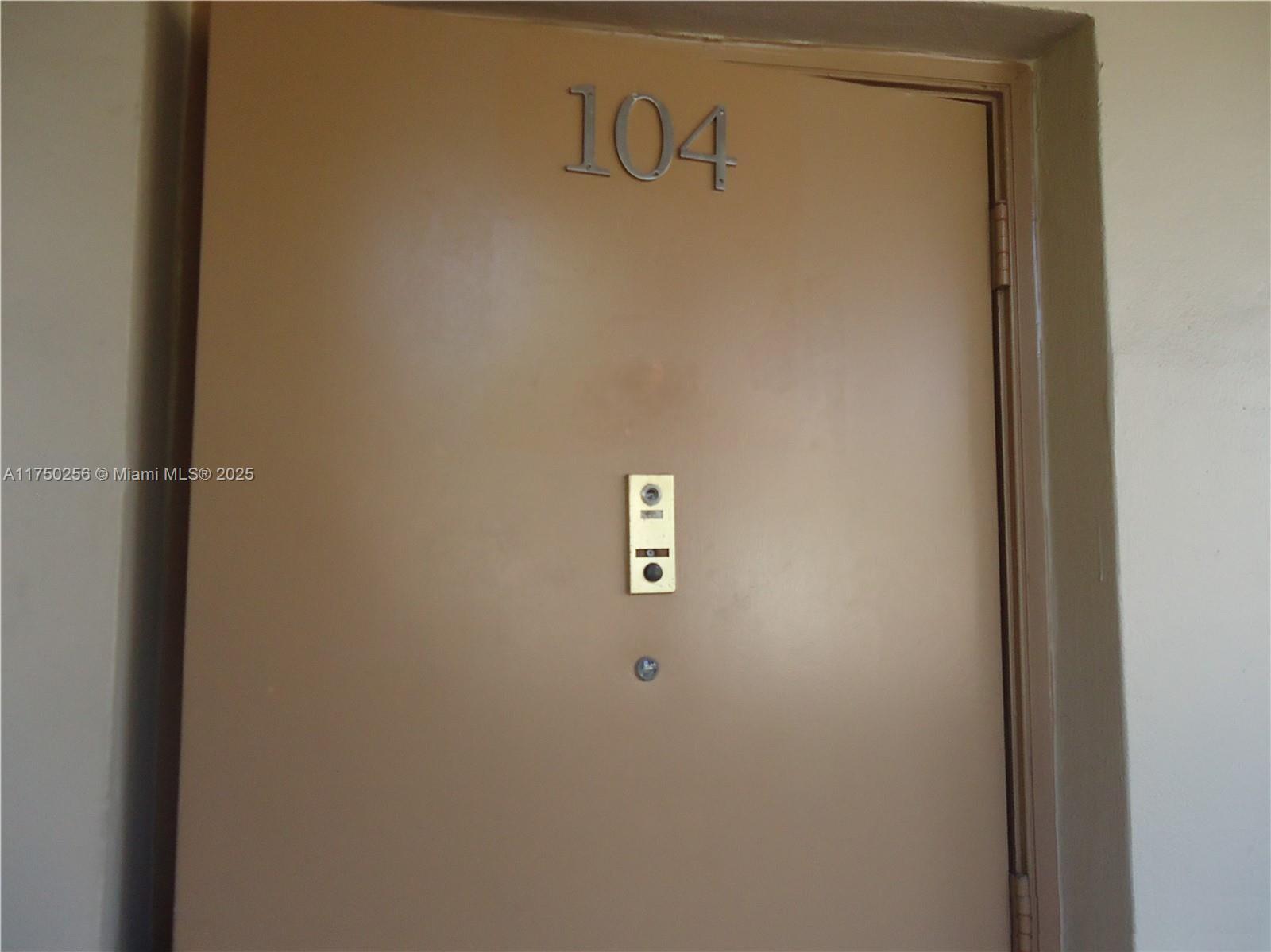 View photos, virtual tours, details... 10123 Sunrise Lakes Blvd 104