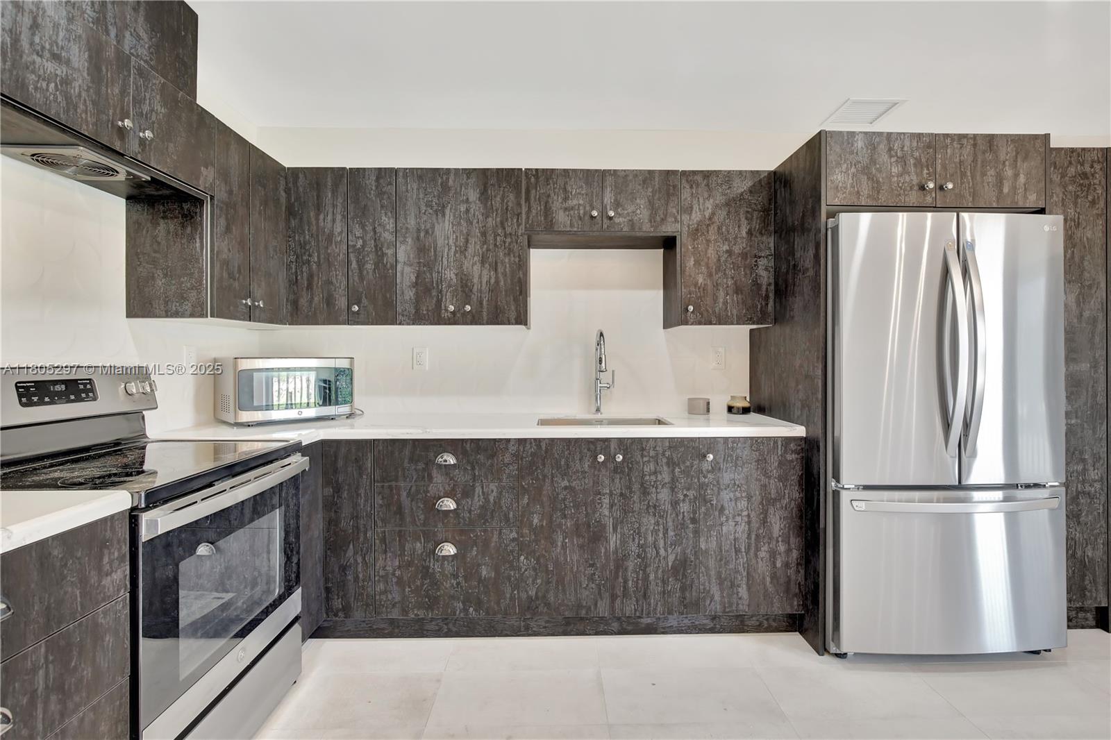 REED LAND CO - Residential Lease
