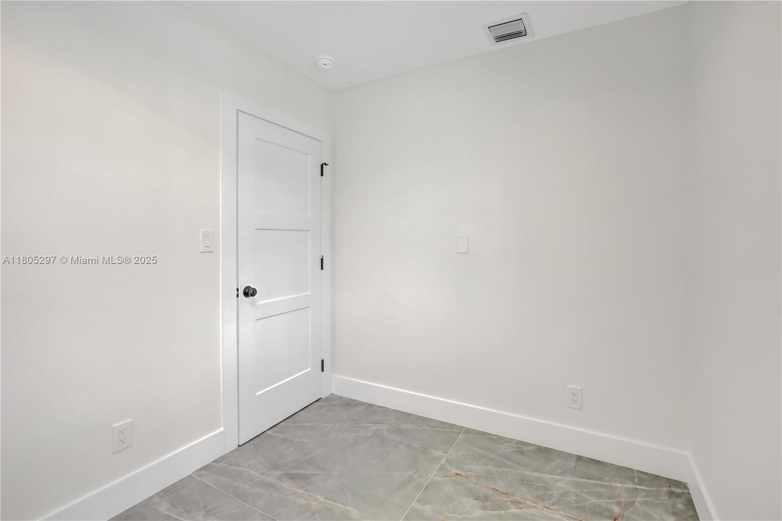 REED LAND CO - Residential Lease