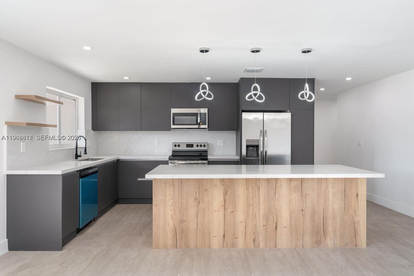 GOLDEN ISLES SEC - Residential