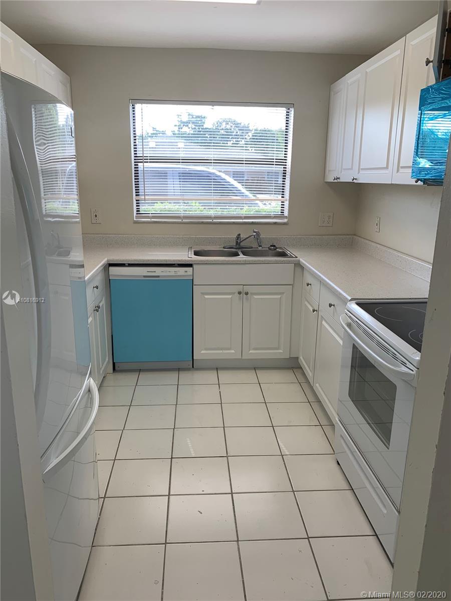 BEAUTIFUL 2 BEDROOM, 2 BATHROOM FOR SALE! NO SHORT SALE OR REO! Owner selling 4 units in community purchase multiple units for incentives. Tenant occupied For any questions please email listing agent or call! Cash only or must be pre-approved if financing!