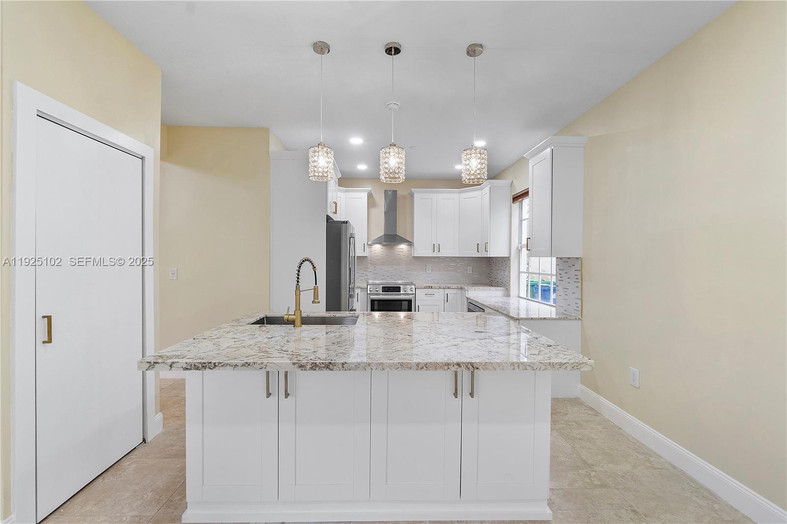 WYNDHAM LAKES NORTH - Residential Lease