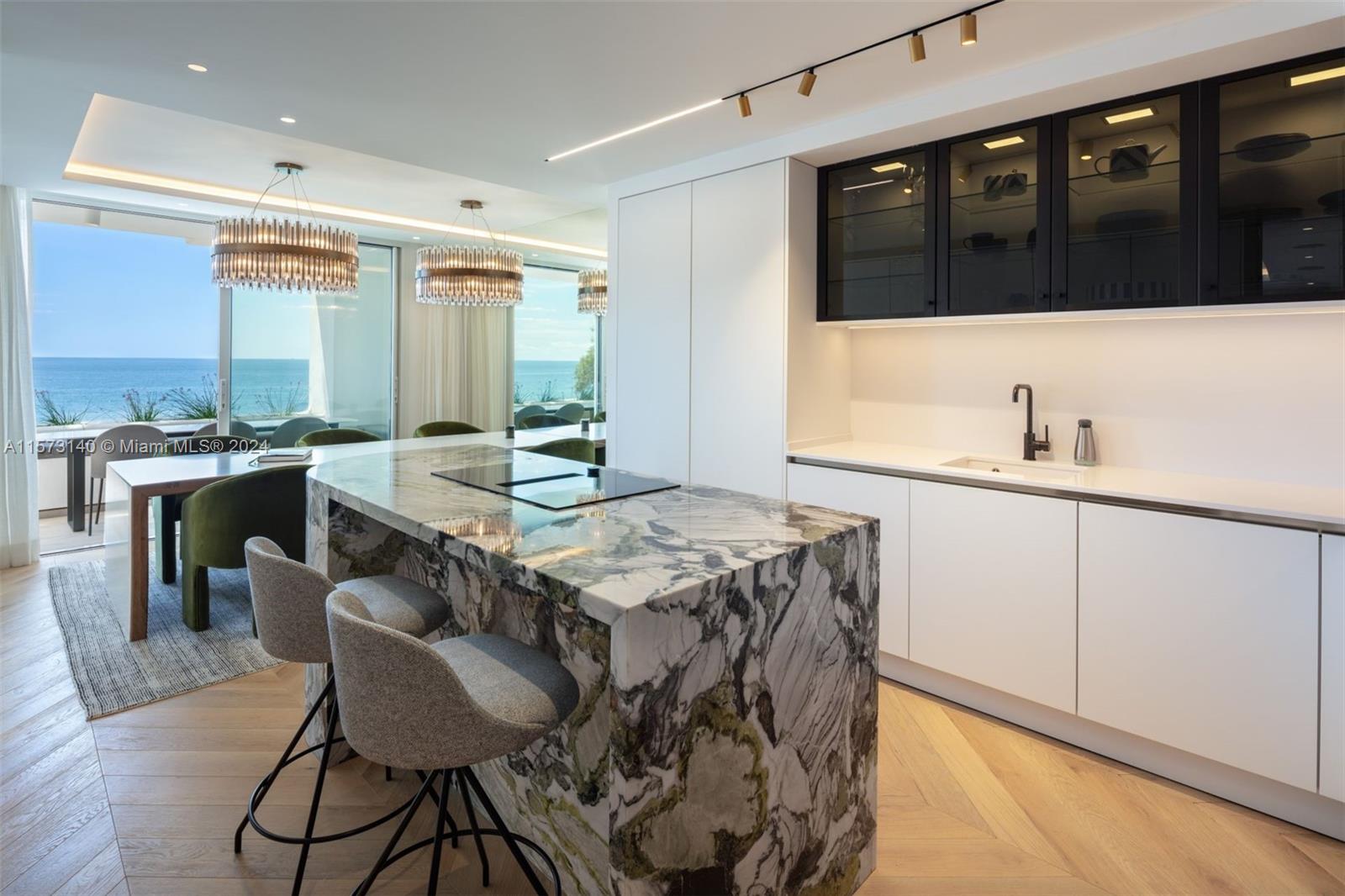 Orquidea, Puente Romano - Residential