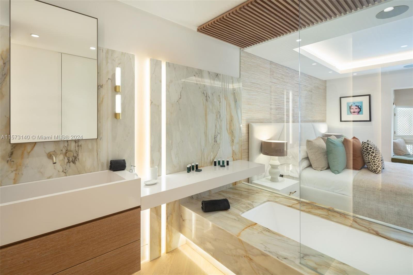 Orquidea, Puente Romano - Residential