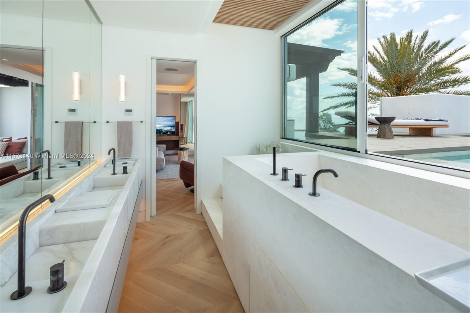 Orquidea, Puente Romano - Residential