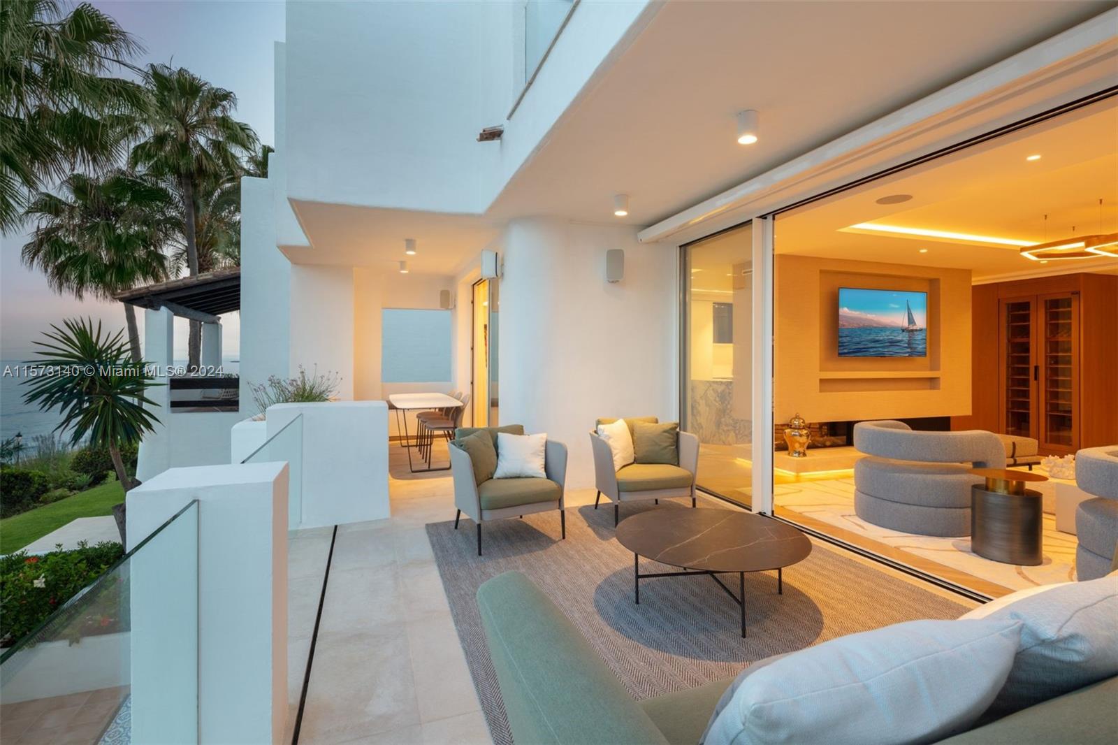 Orquidea, Puente Romano - Residential