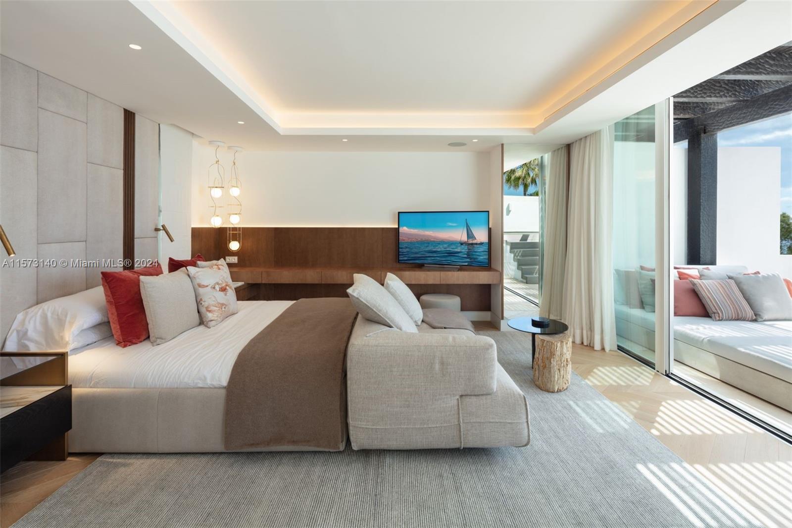 Orquidea, Puente Romano - Residential