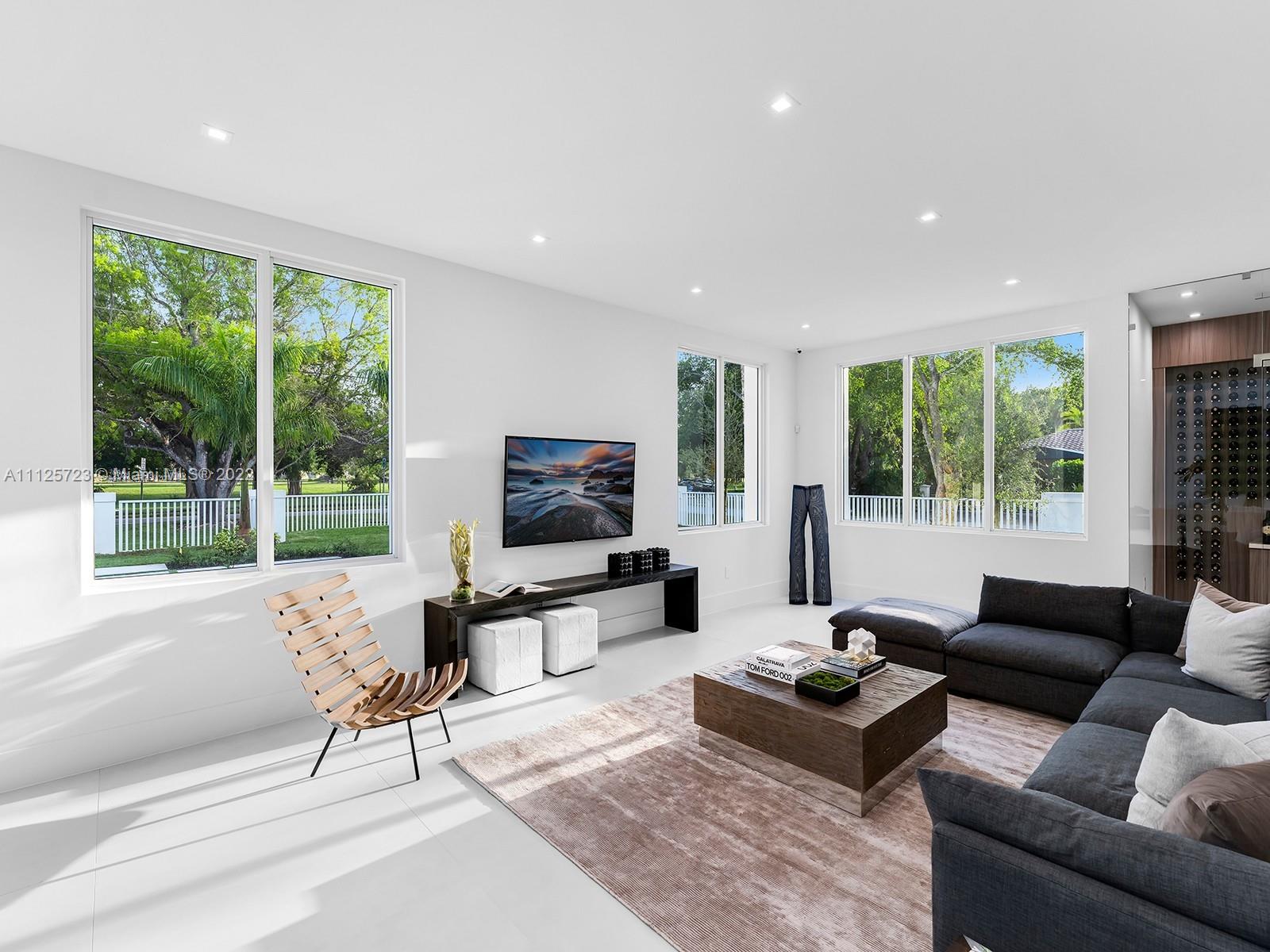 BAY RIDGE ESTS - Residential