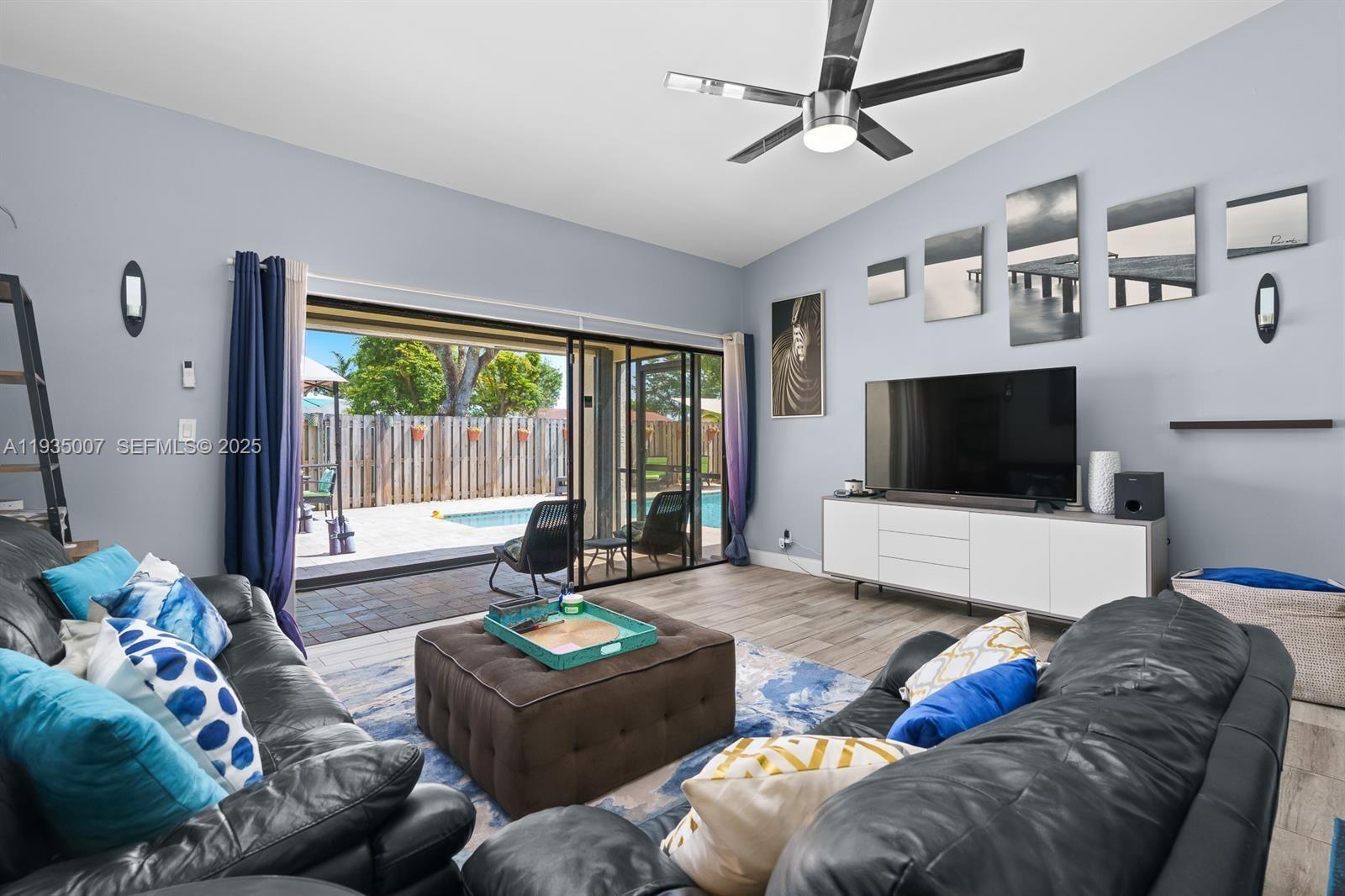 PALM-AIRE VILLAGE SECTION - Residential