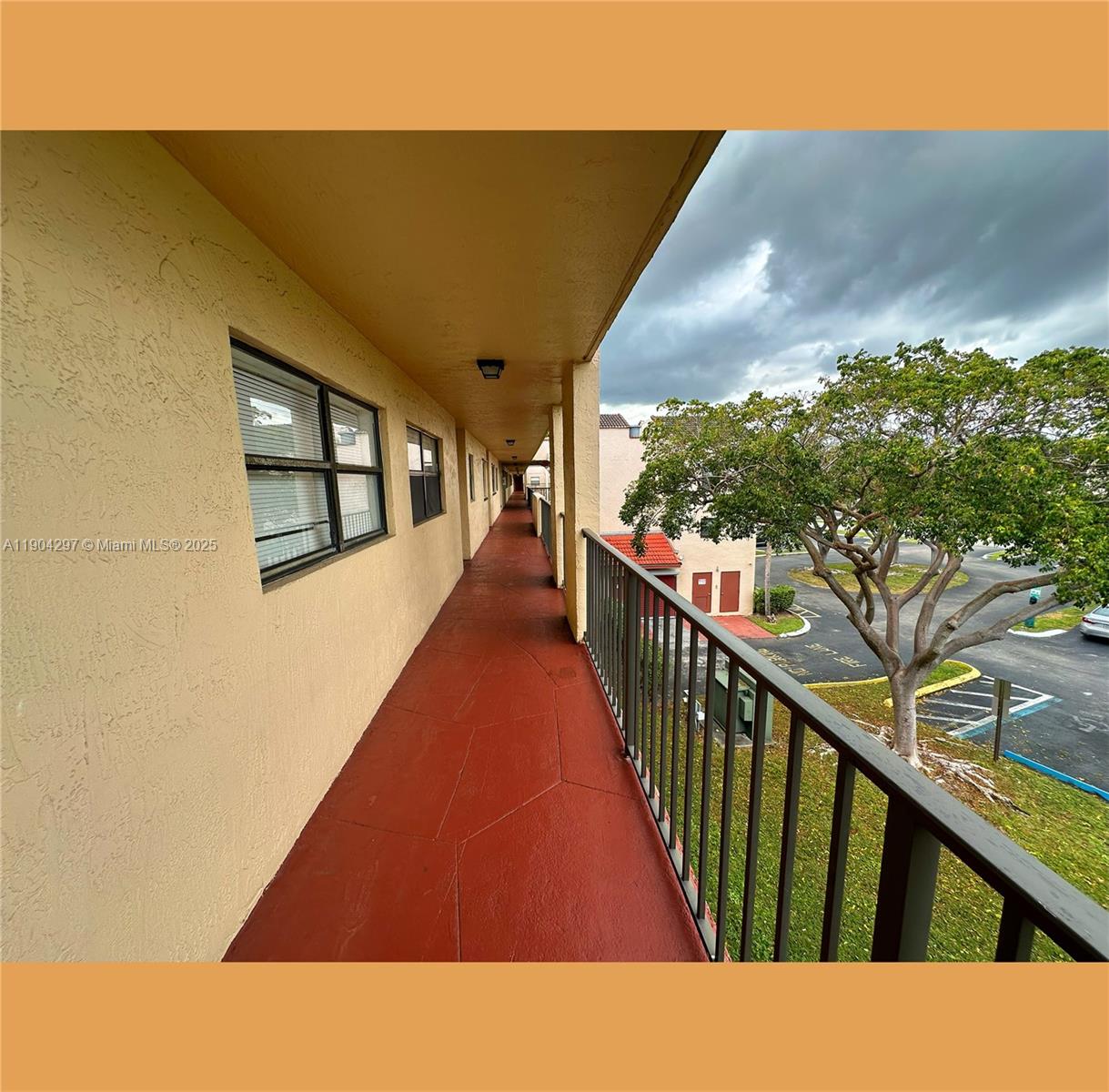 3396 Foxcroft Rd 305