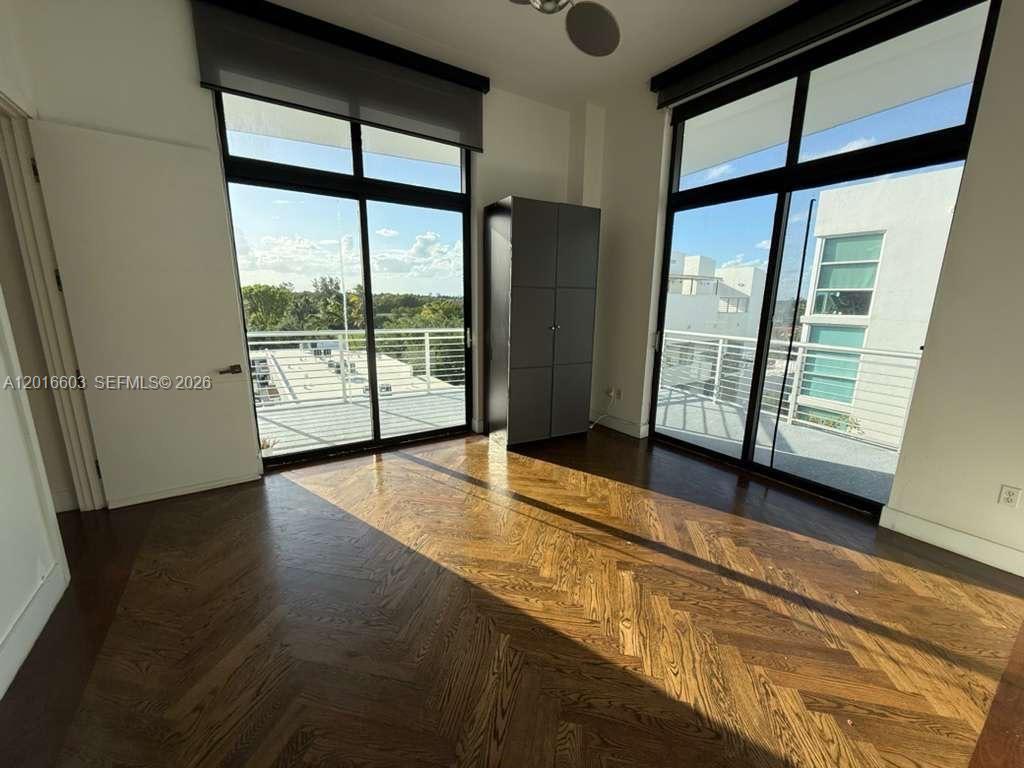 2001 Meridian Ave 523
