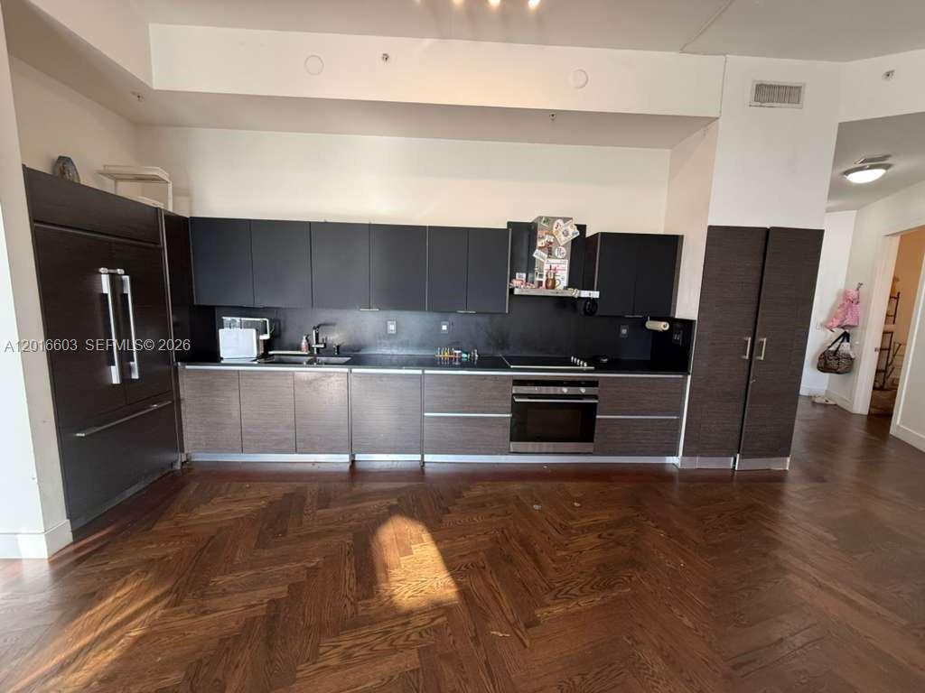 2001 Meridian Ave 523