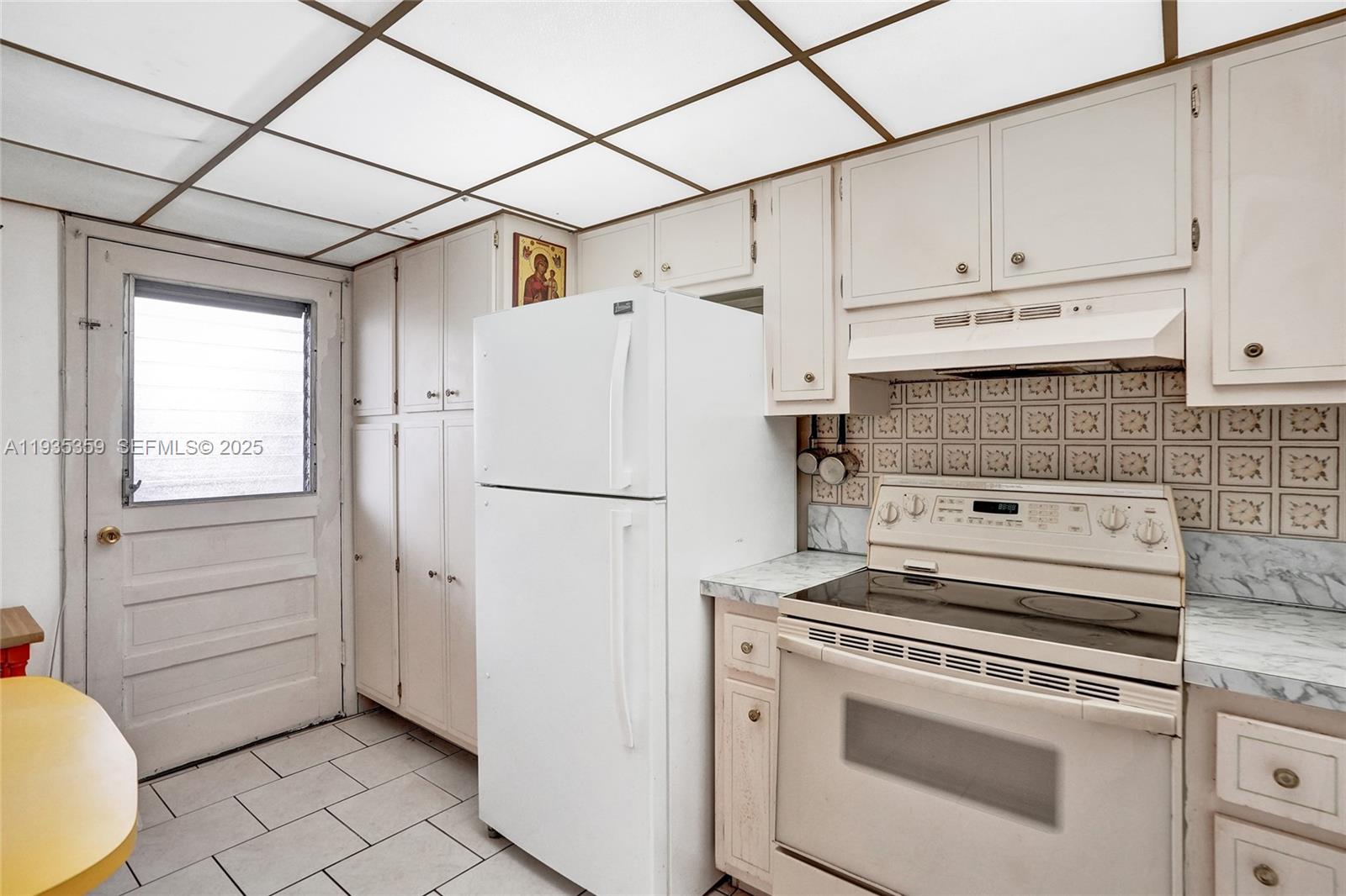 LAUDERDALE OAKS CONDO 4 - Residential