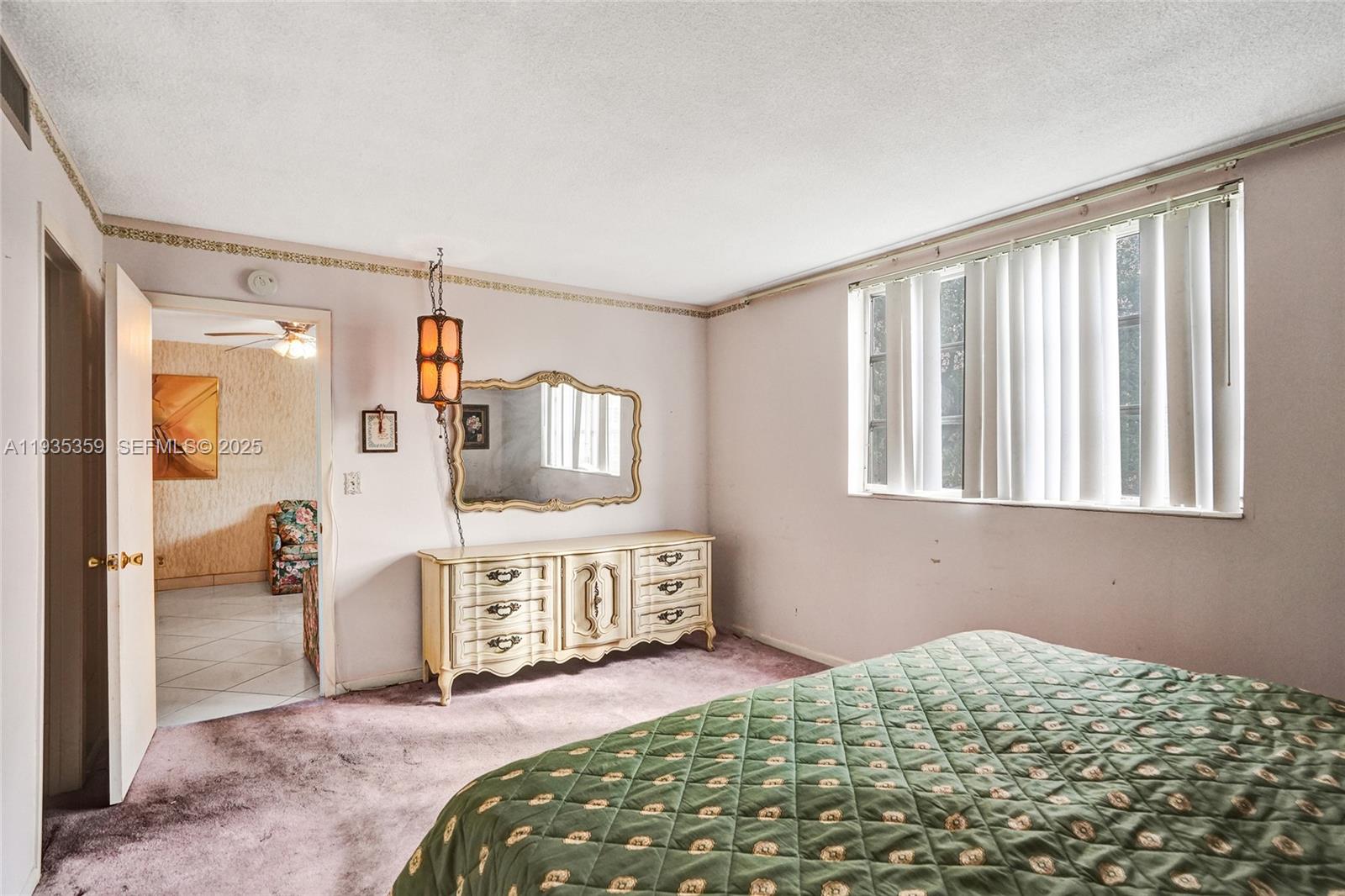 LAUDERDALE OAKS CONDO 4 - Residential