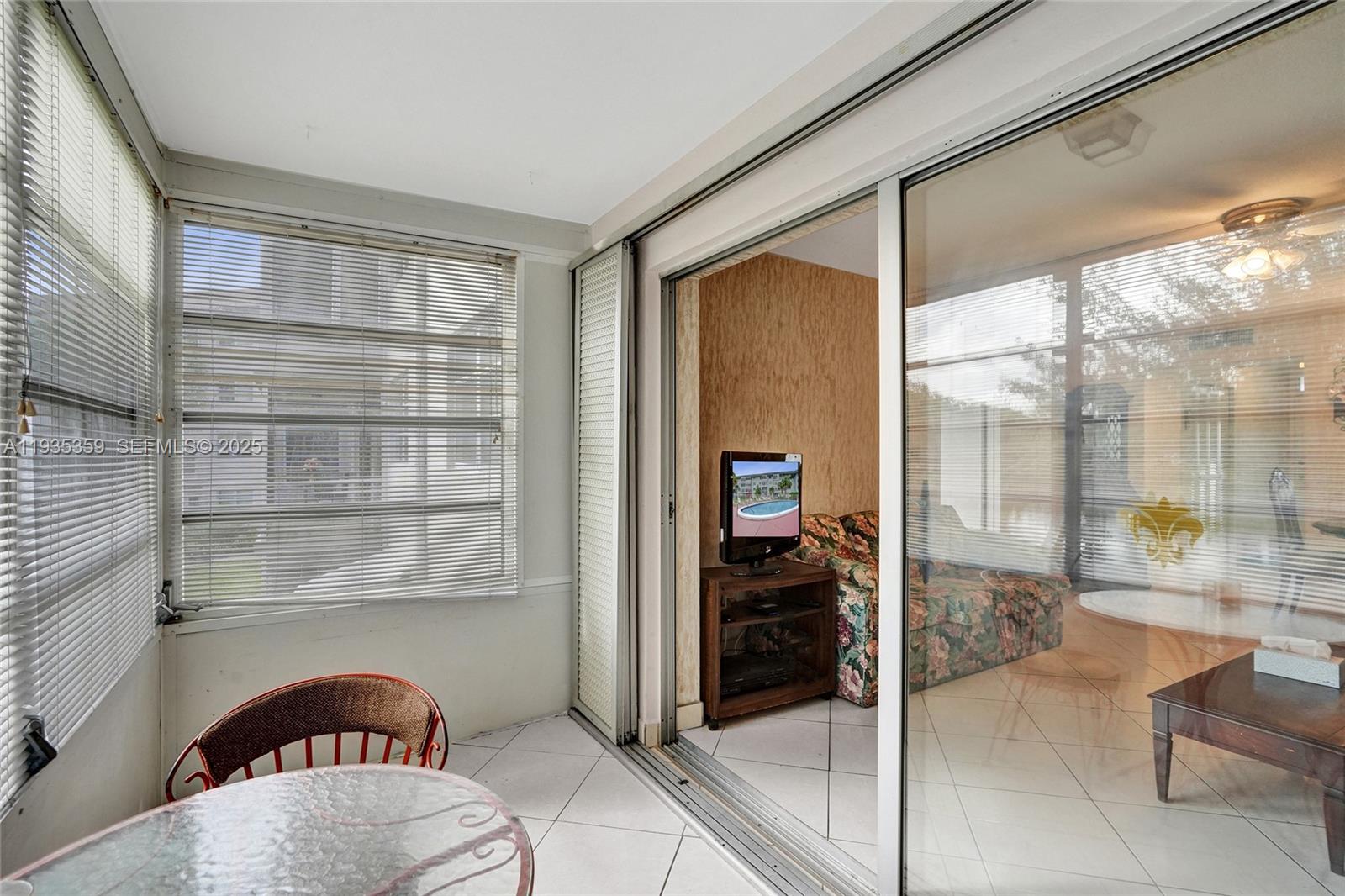 LAUDERDALE OAKS CONDO 4 - Residential