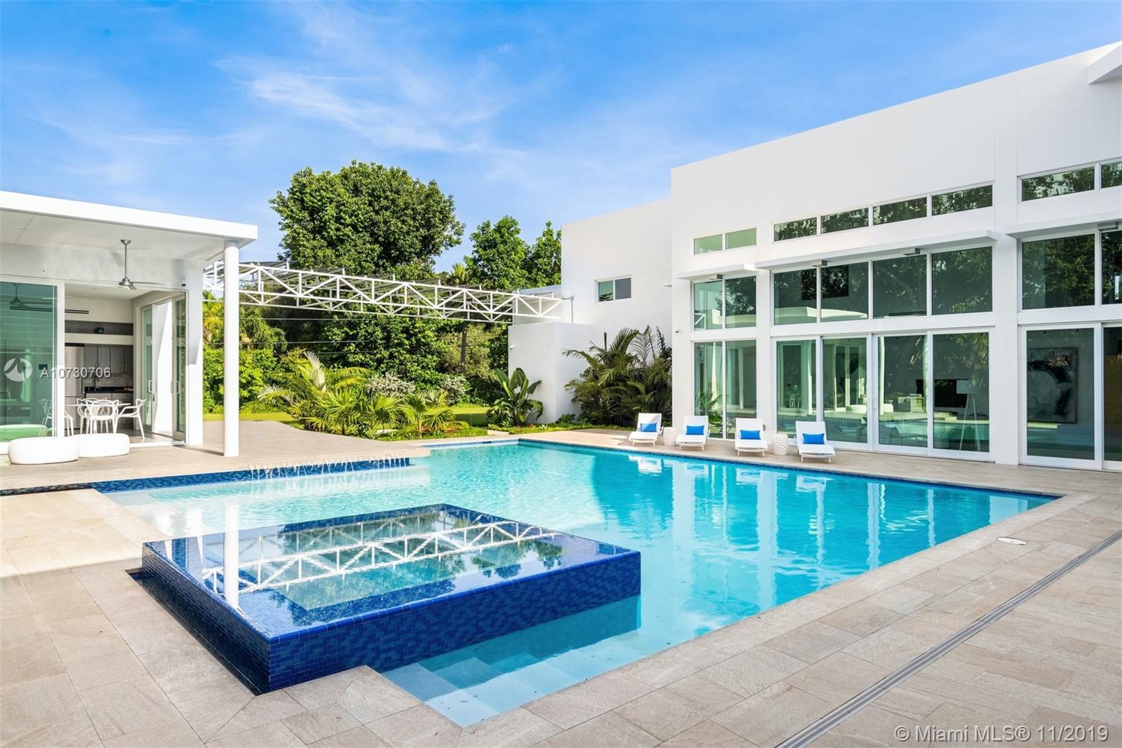 CORAL HILL - Residential