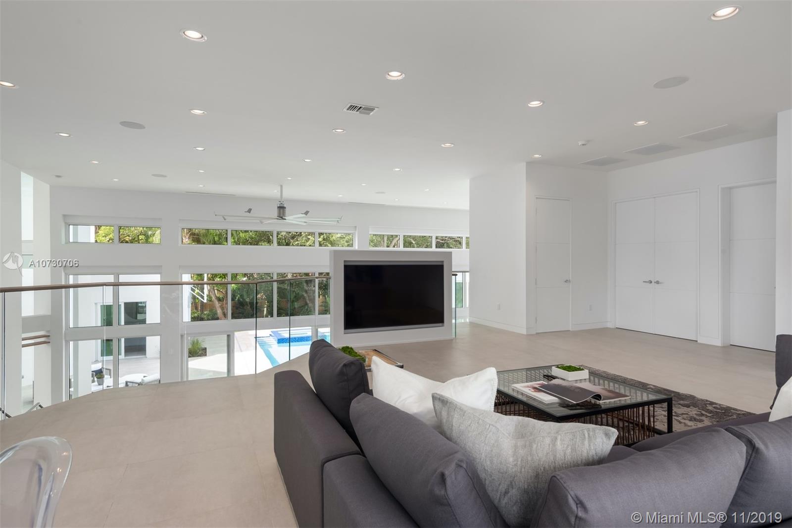 CORAL HILL - Residential