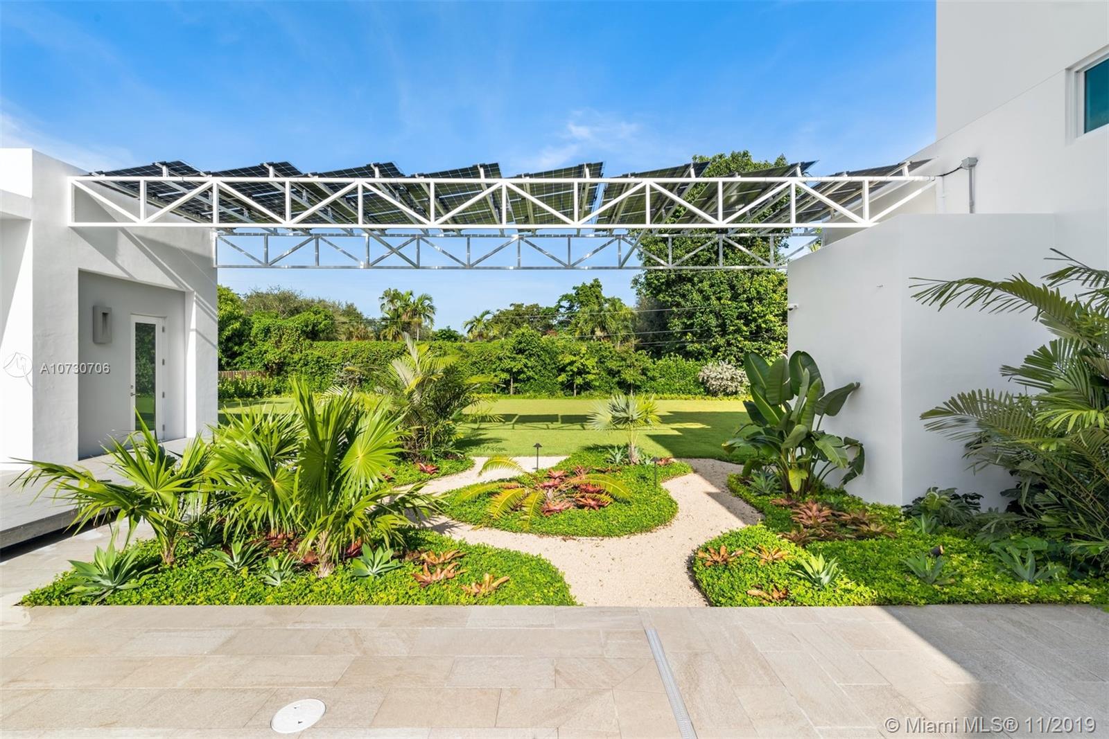 CORAL HILL - Residential