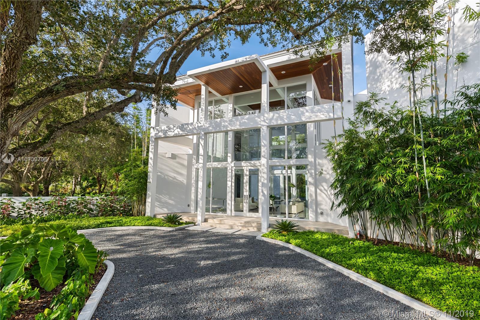 CORAL HILL - Residential