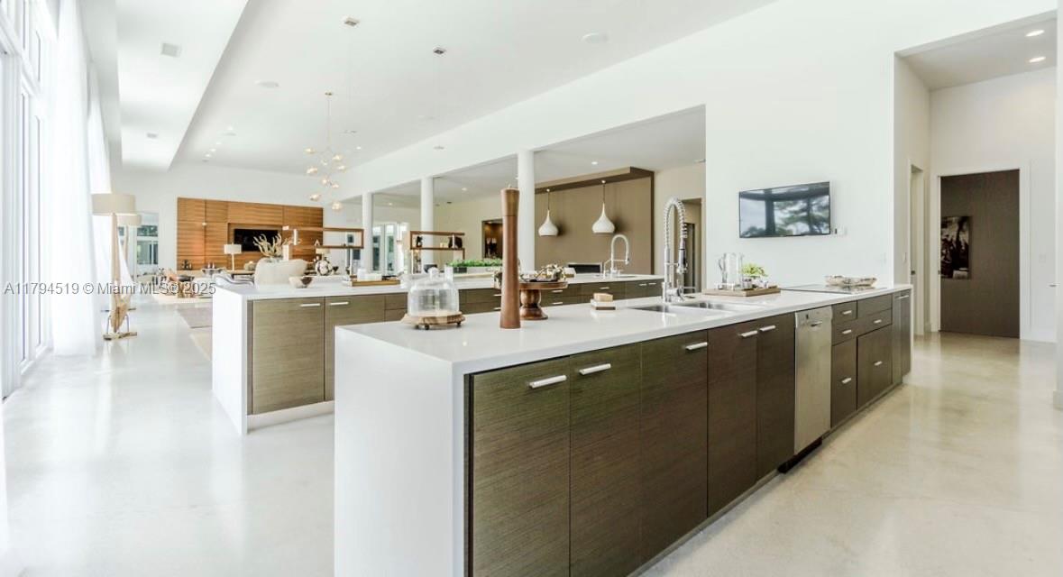 RANCH COLONY - Residential