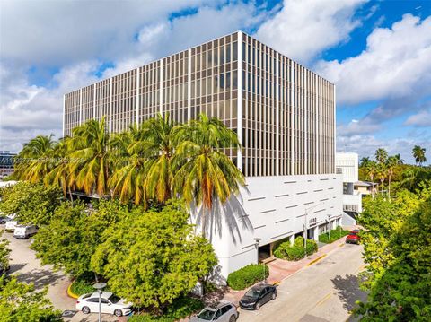 1680 Michigan Ave PH1A-PH1D Miami Beach FL 33139