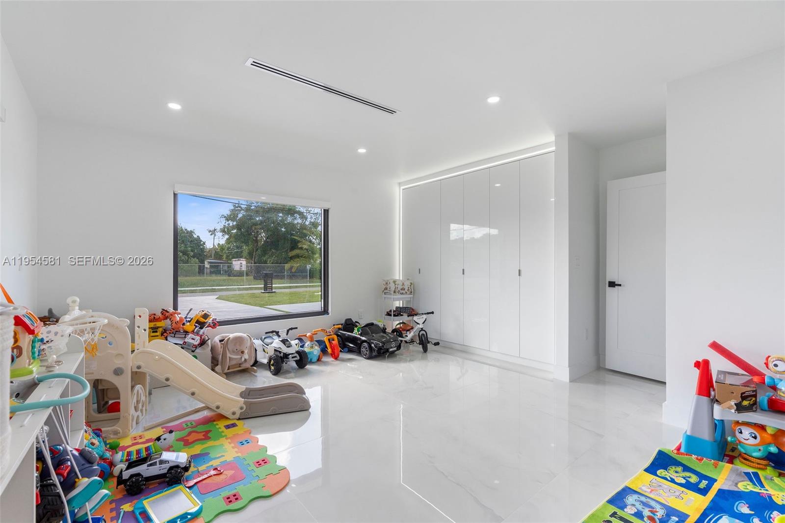 TRIPLETTS ADDN TO GOULDS - Residential