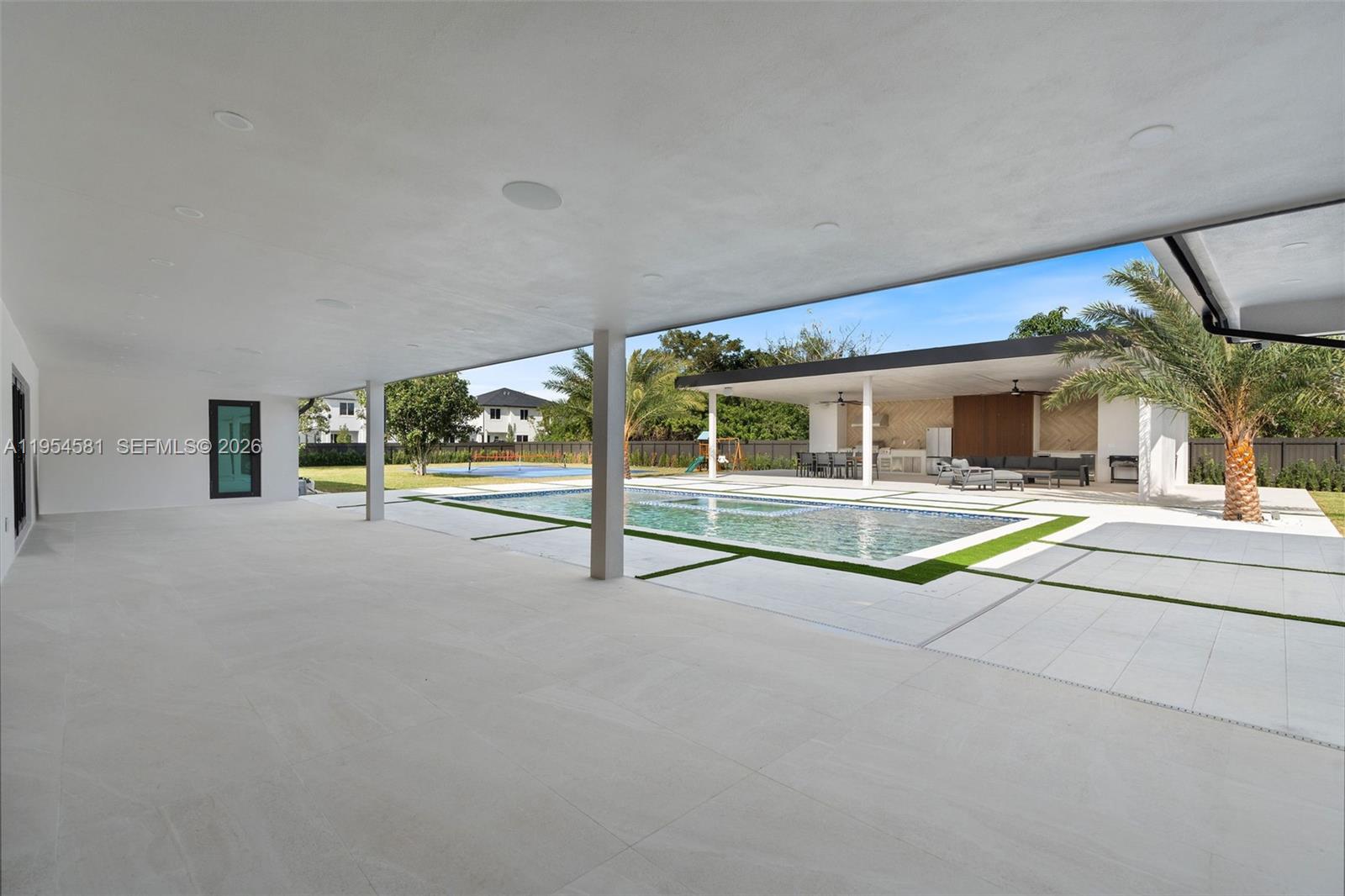 TRIPLETTS ADDN TO GOULDS - Residential