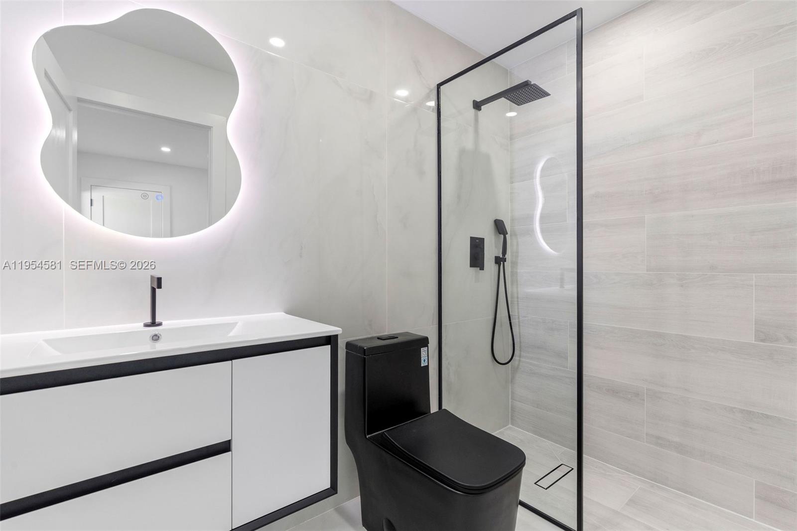 TRIPLETTS ADDN TO GOULDS - Residential