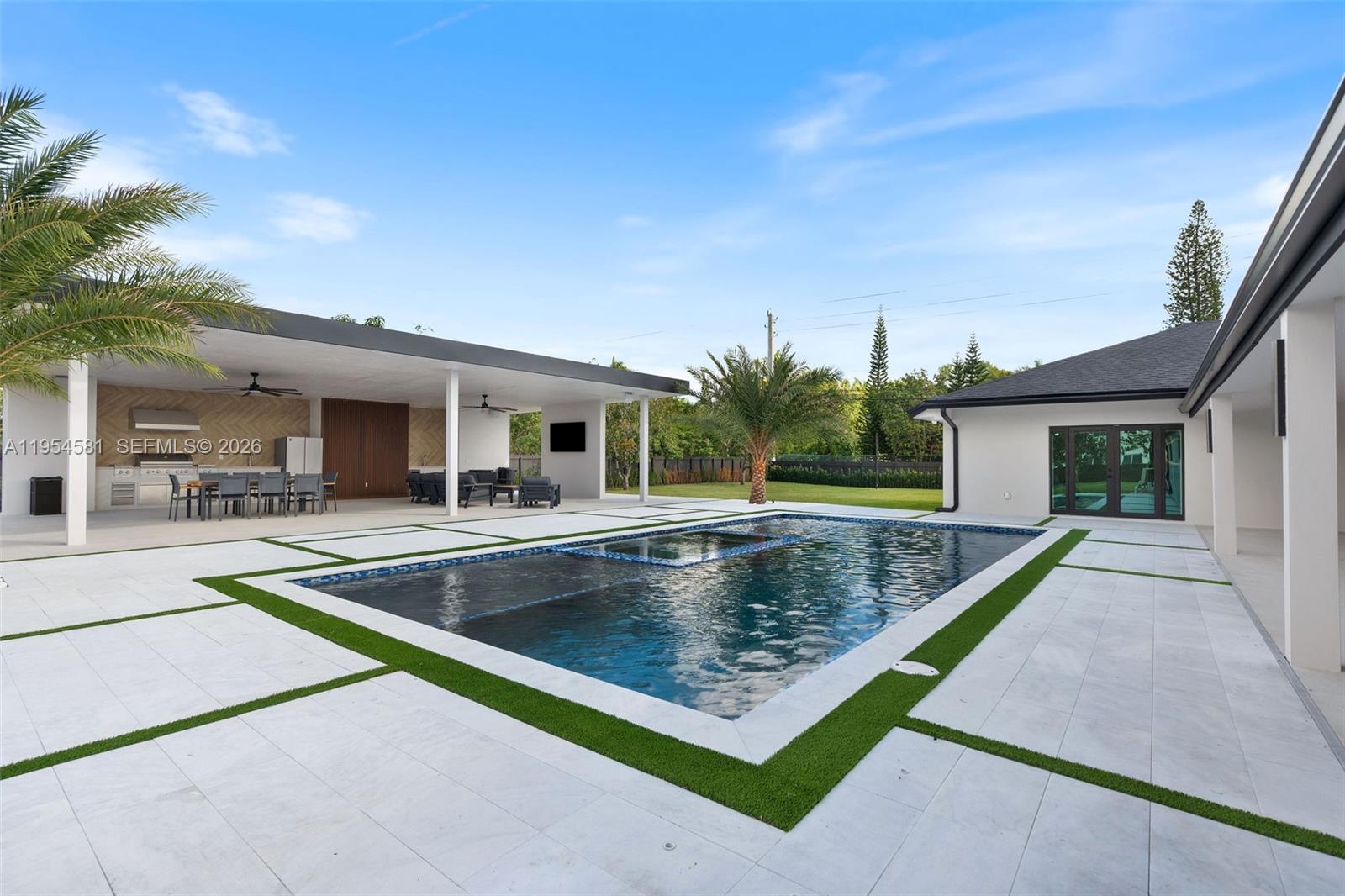 TRIPLETTS ADDN TO GOULDS - Residential