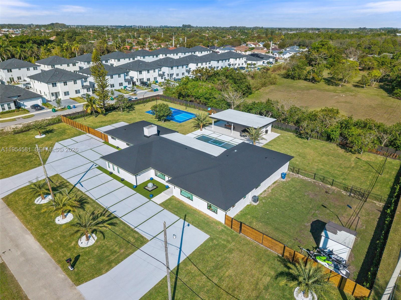 TRIPLETTS ADDN TO GOULDS - Residential