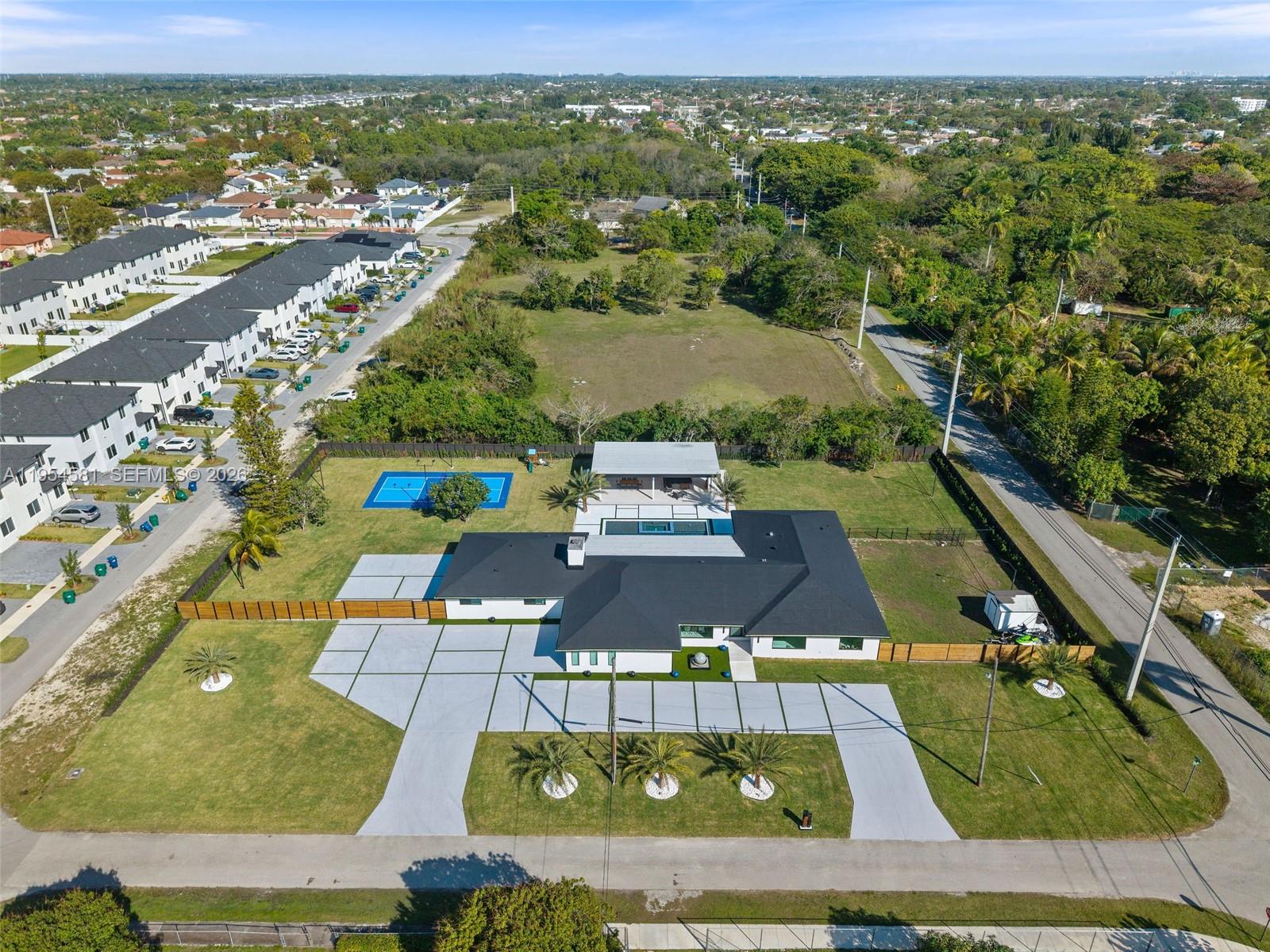 TRIPLETTS ADDN TO GOULDS - Residential