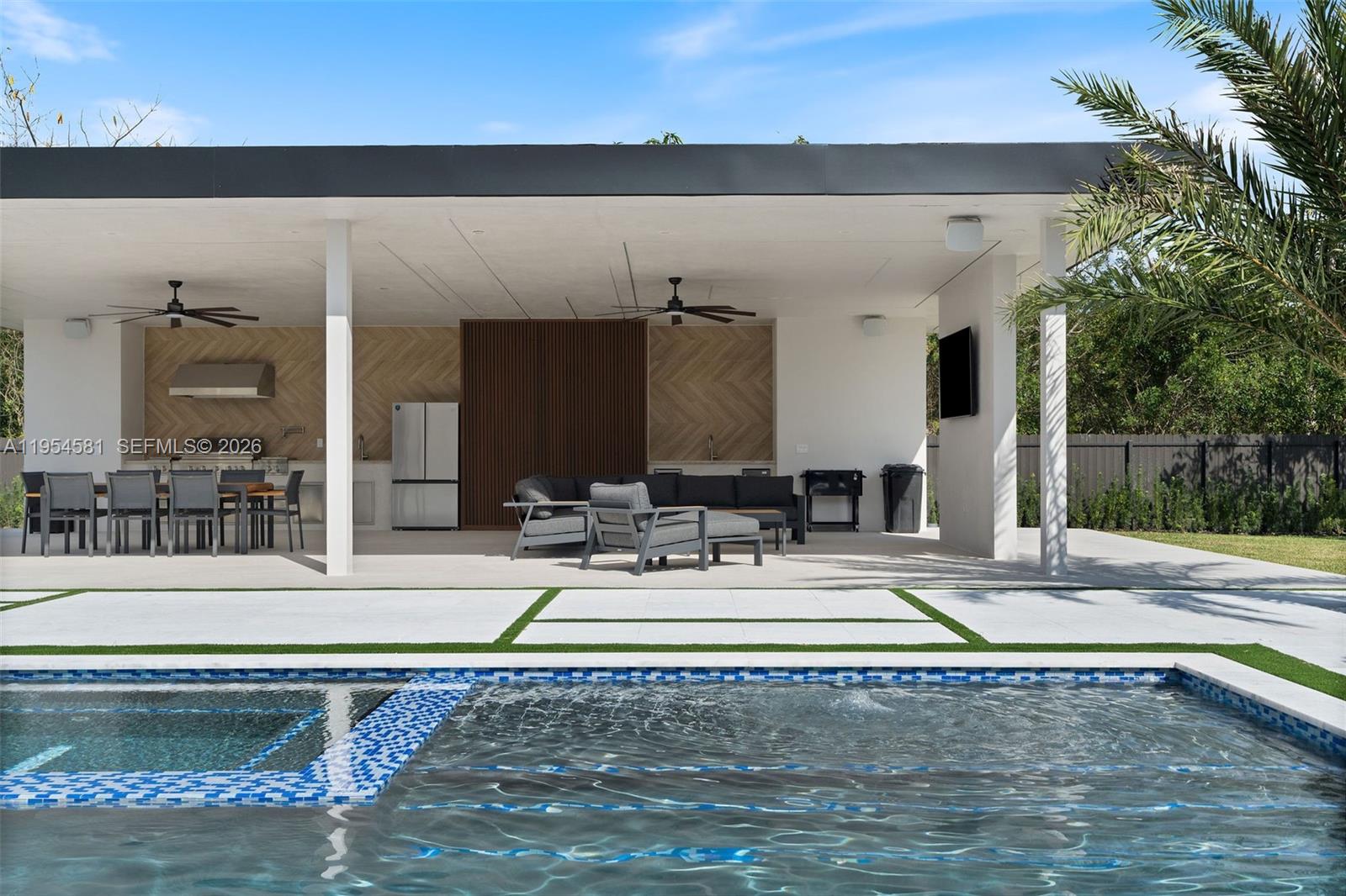 TRIPLETTS ADDN TO GOULDS - Residential