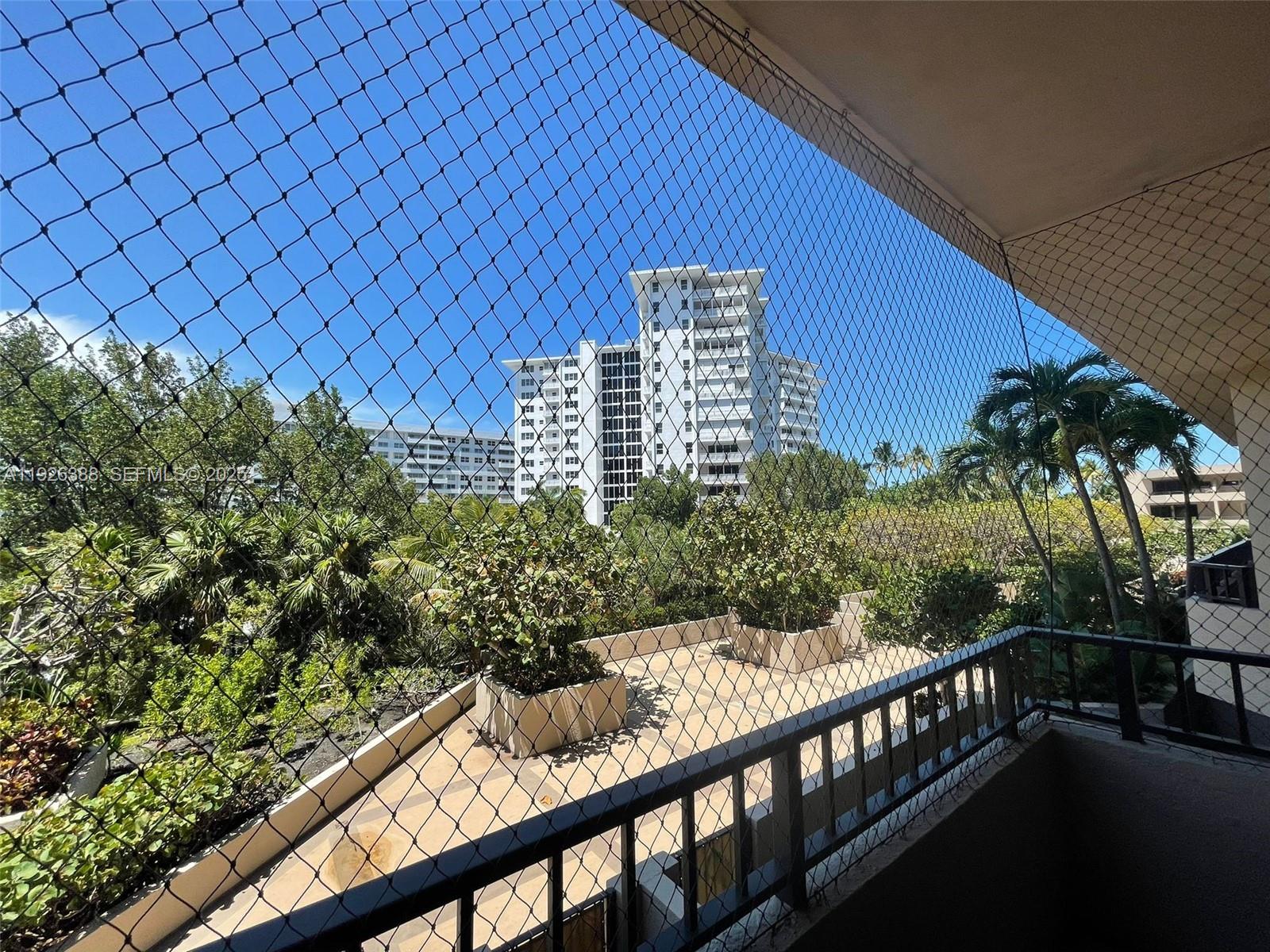 251 Crandon Blvd 233