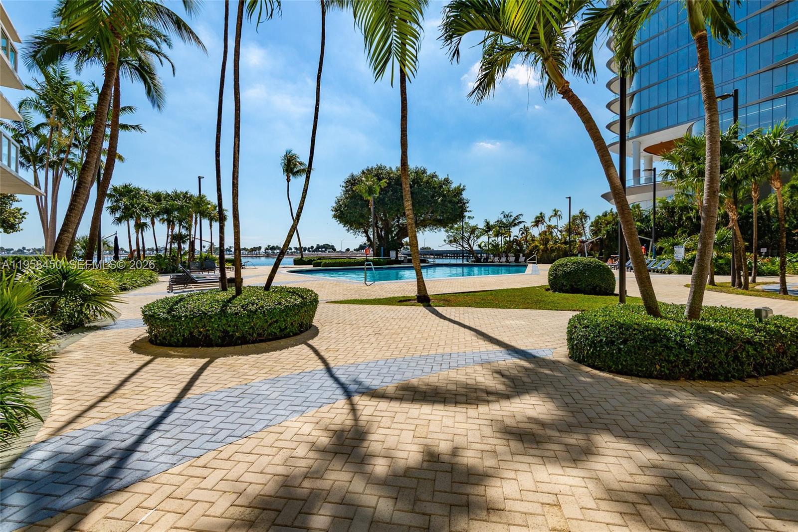 2451 Brickell Ave PH-M