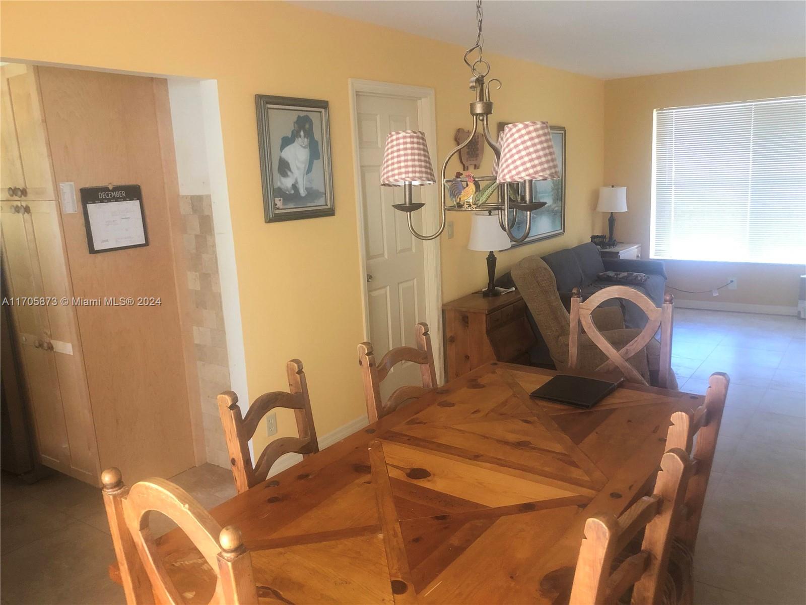 BOCA RATON HILLS SEC 3 - Residential