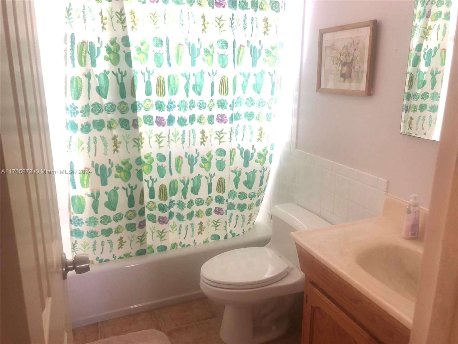 BOCA RATON HILLS SEC 3 - Residential