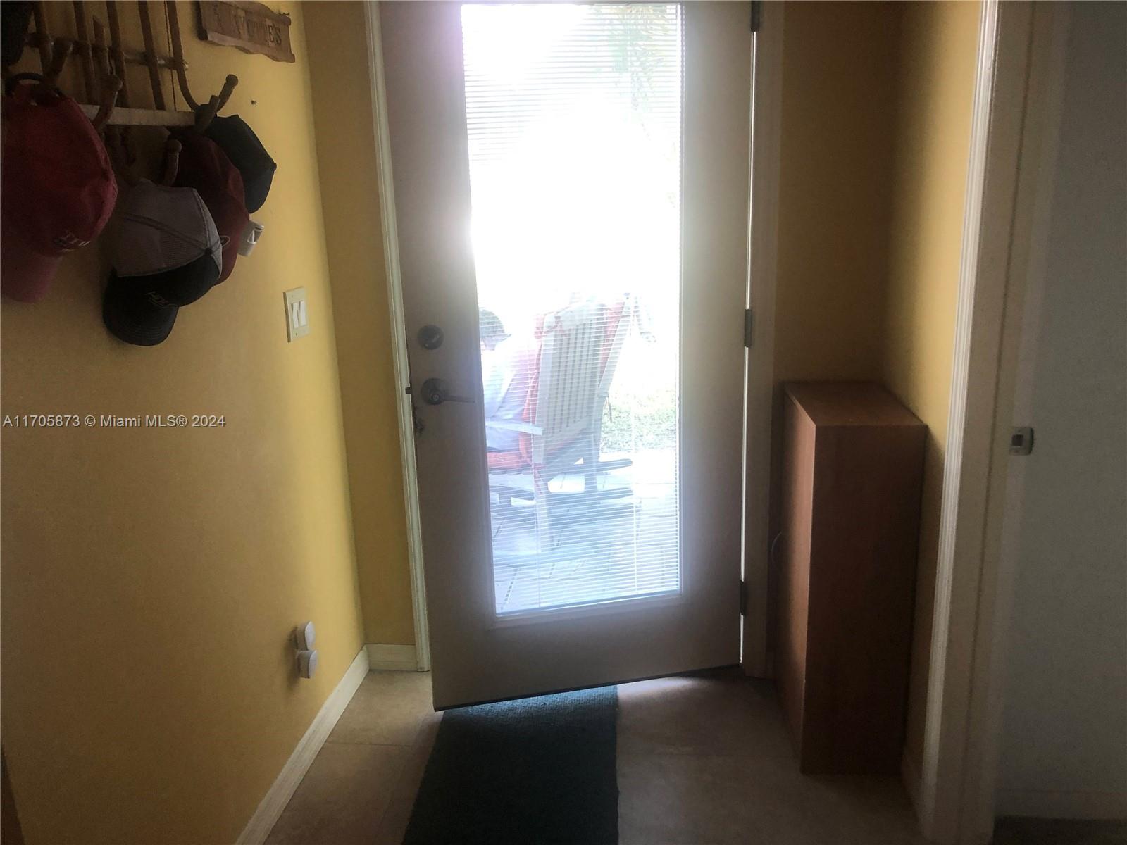 BOCA RATON HILLS SEC 3 - Residential
