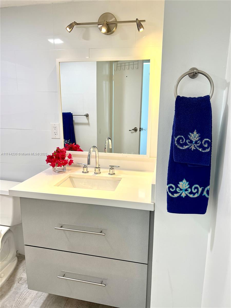 AVENTURA ELDORADO CONDO - Residential