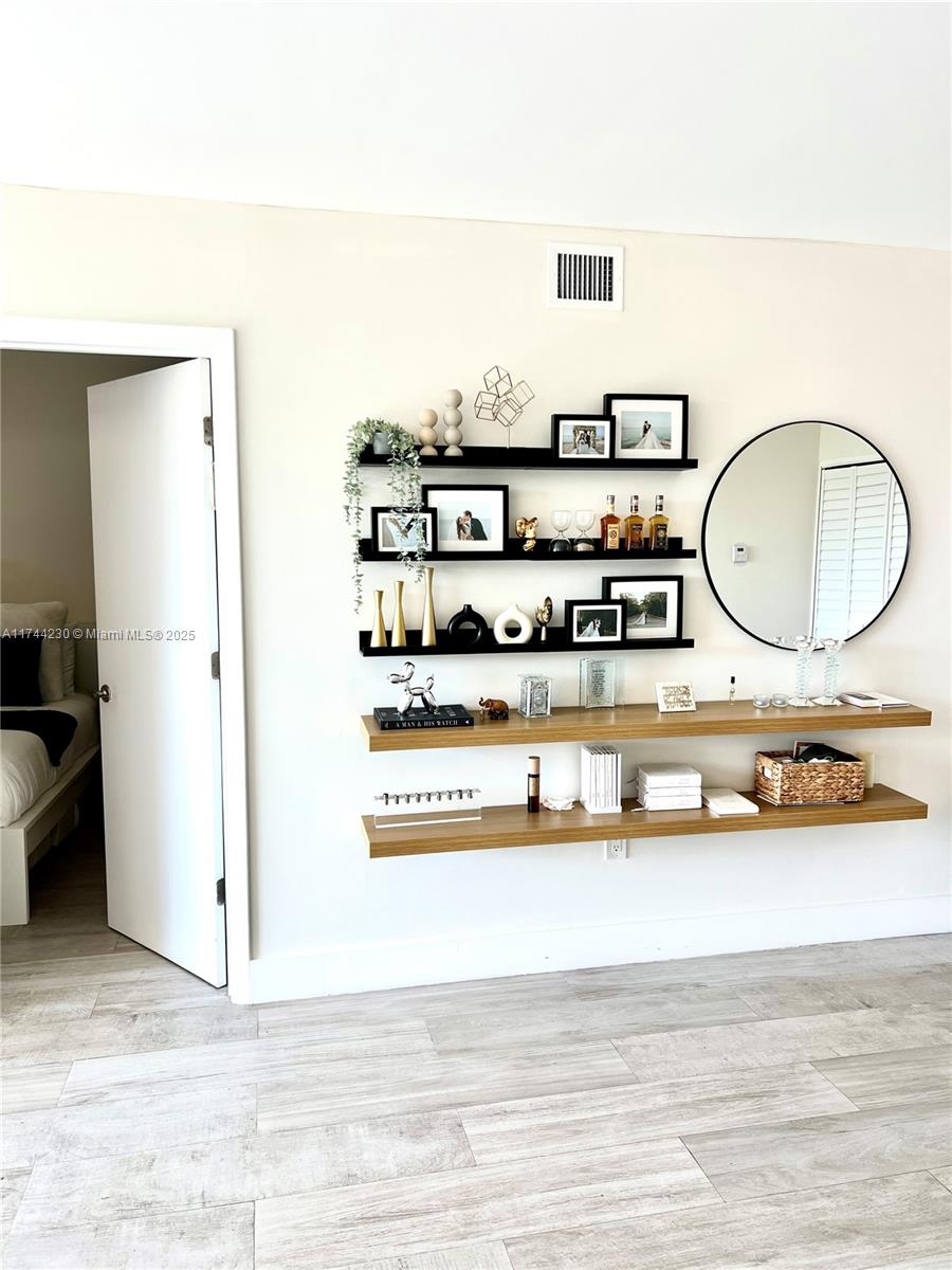 AVENTURA ELDORADO CONDO - Residential