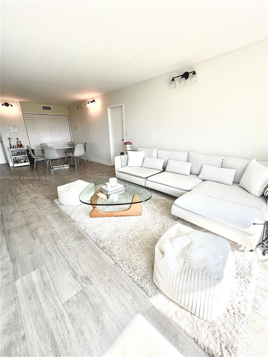 AVENTURA ELDORADO CONDO - Residential