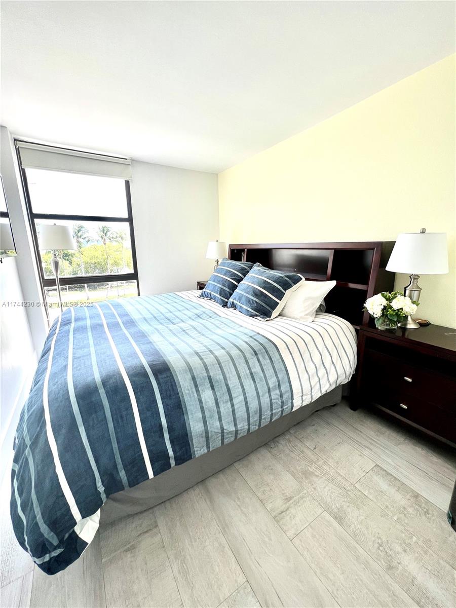 AVENTURA ELDORADO CONDO - Residential