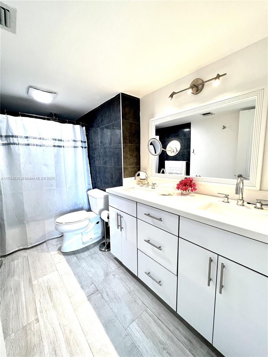 AVENTURA ELDORADO CONDO - Residential