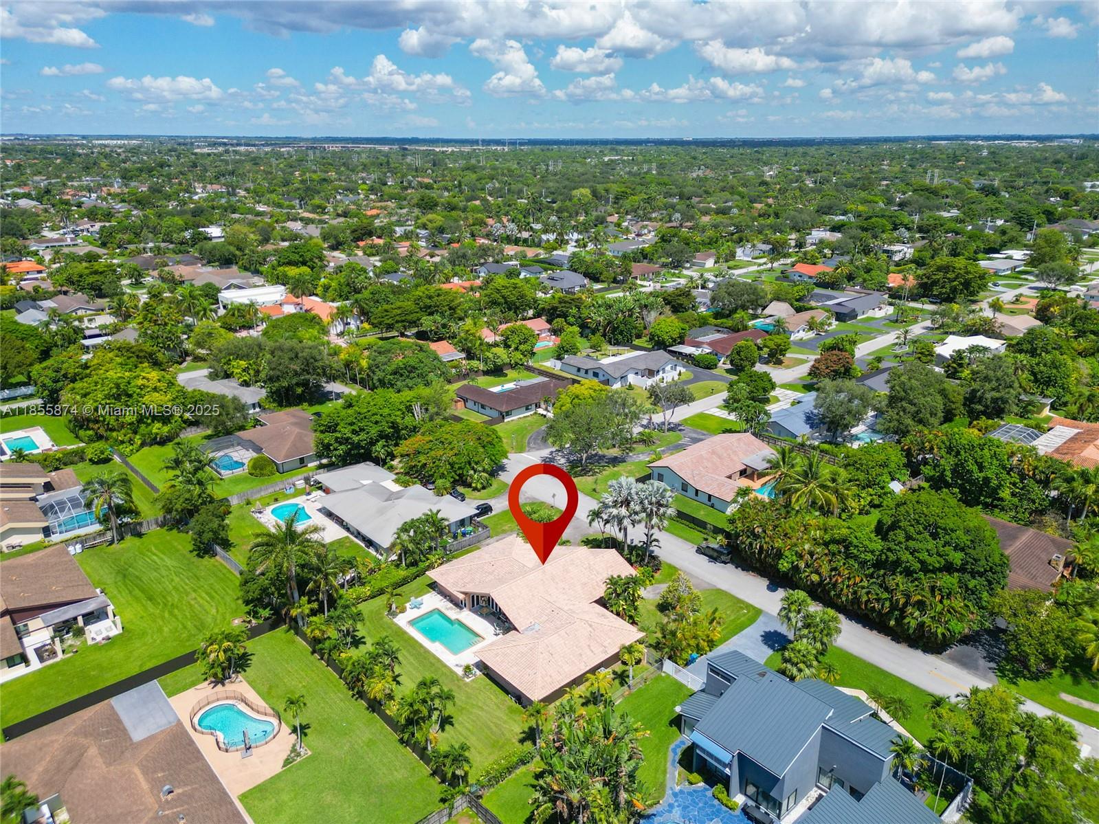 LUSIA R SUB - Residential