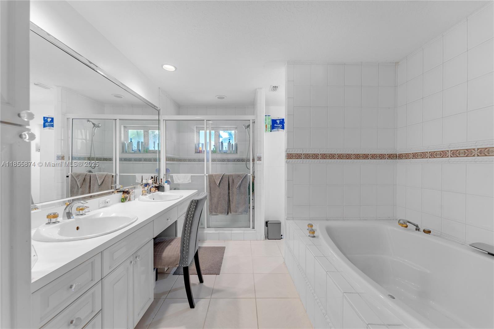 LUSIA R SUB - Residential