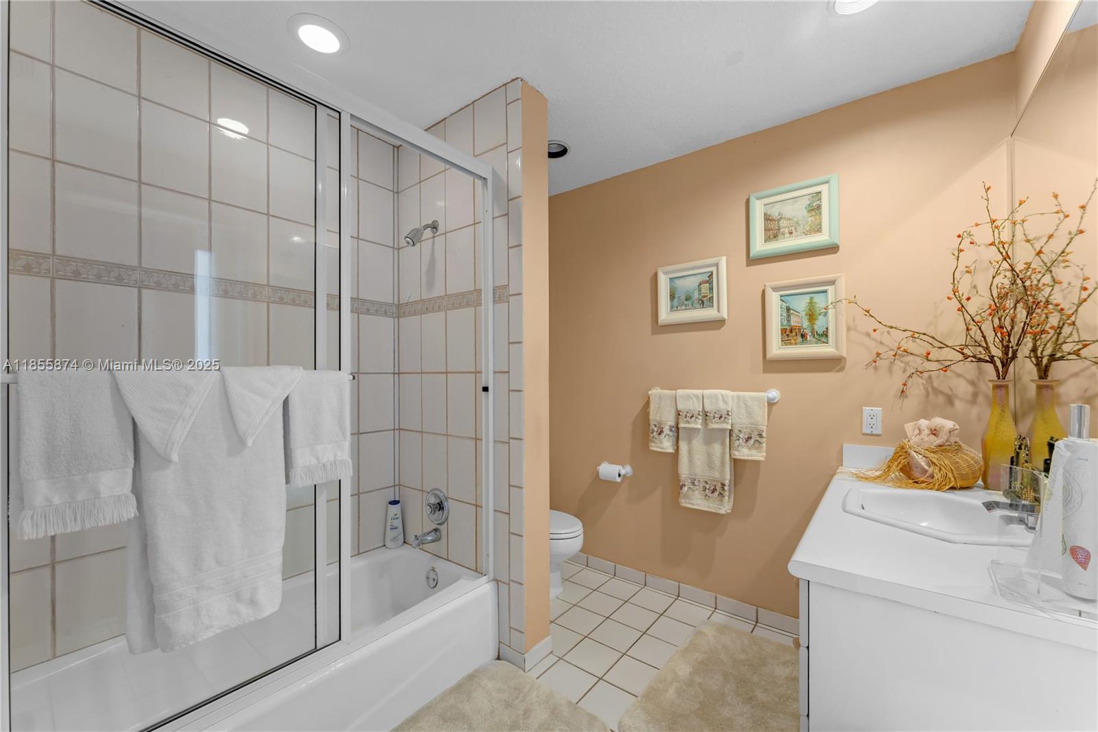 LUSIA R SUB - Residential